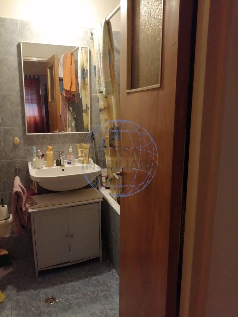 Dristor vanzare apartament 2camere