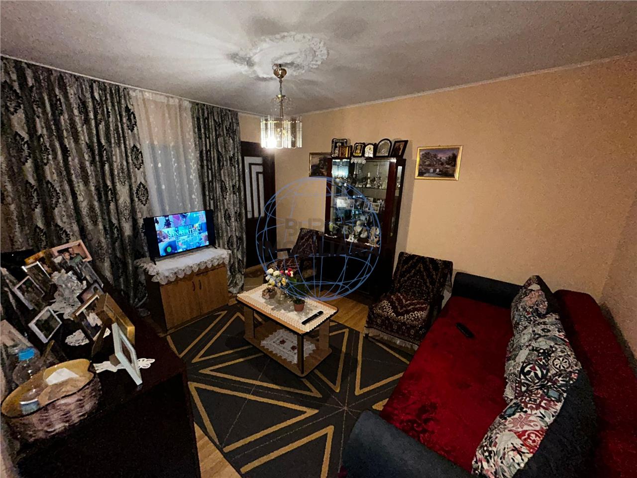 APARTAMENT 3 CAMERE SUD