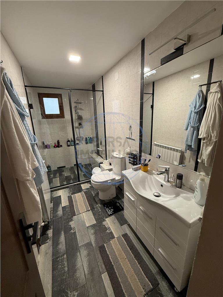 CASA P+1E CAMPINEANCA