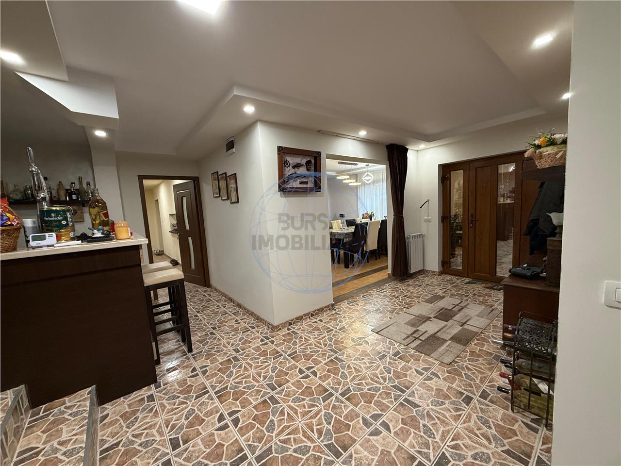 CASA P+1E CAMPINEANCA