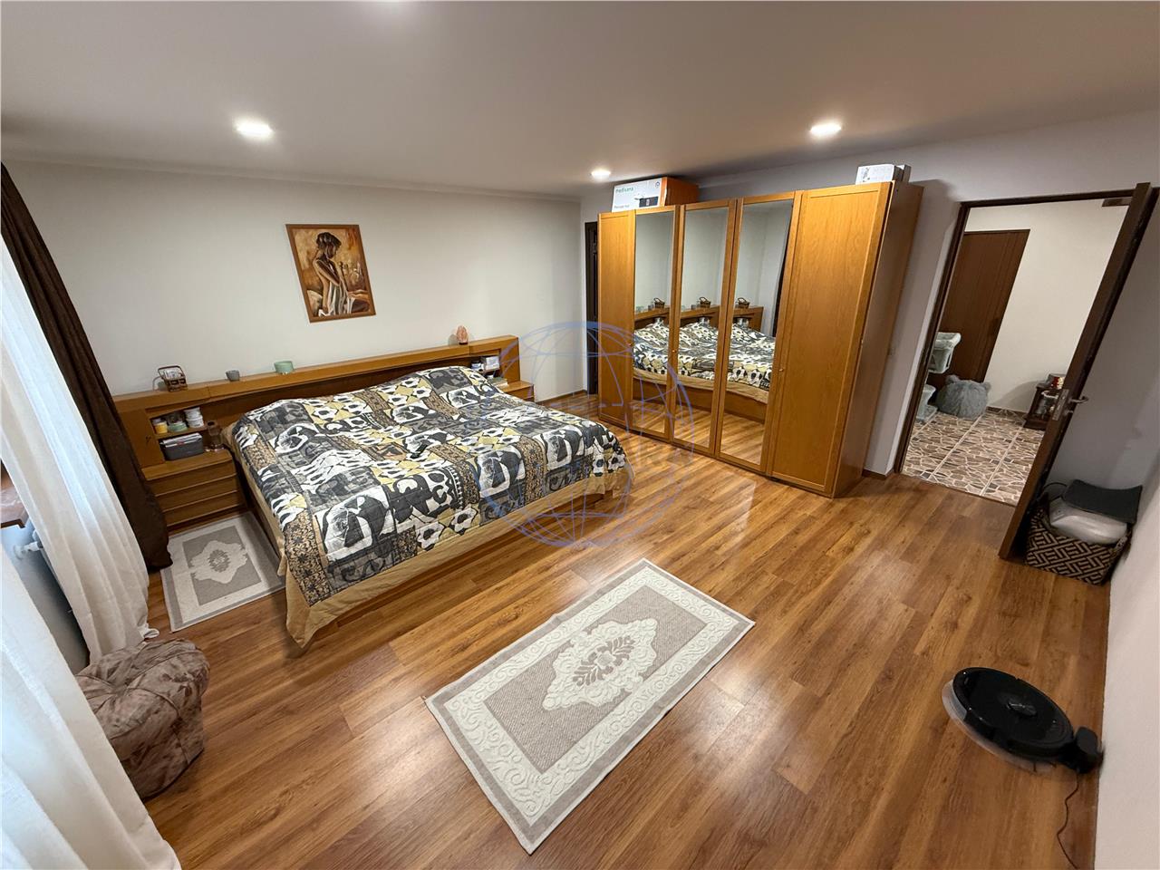 CASA P+1E CAMPINEANCA