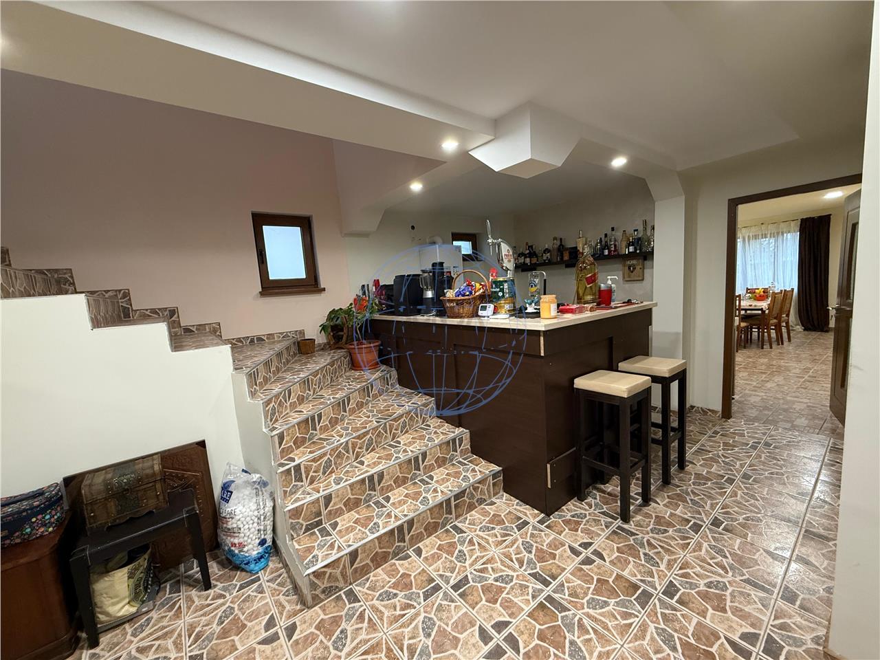 CASA P+1E CAMPINEANCA