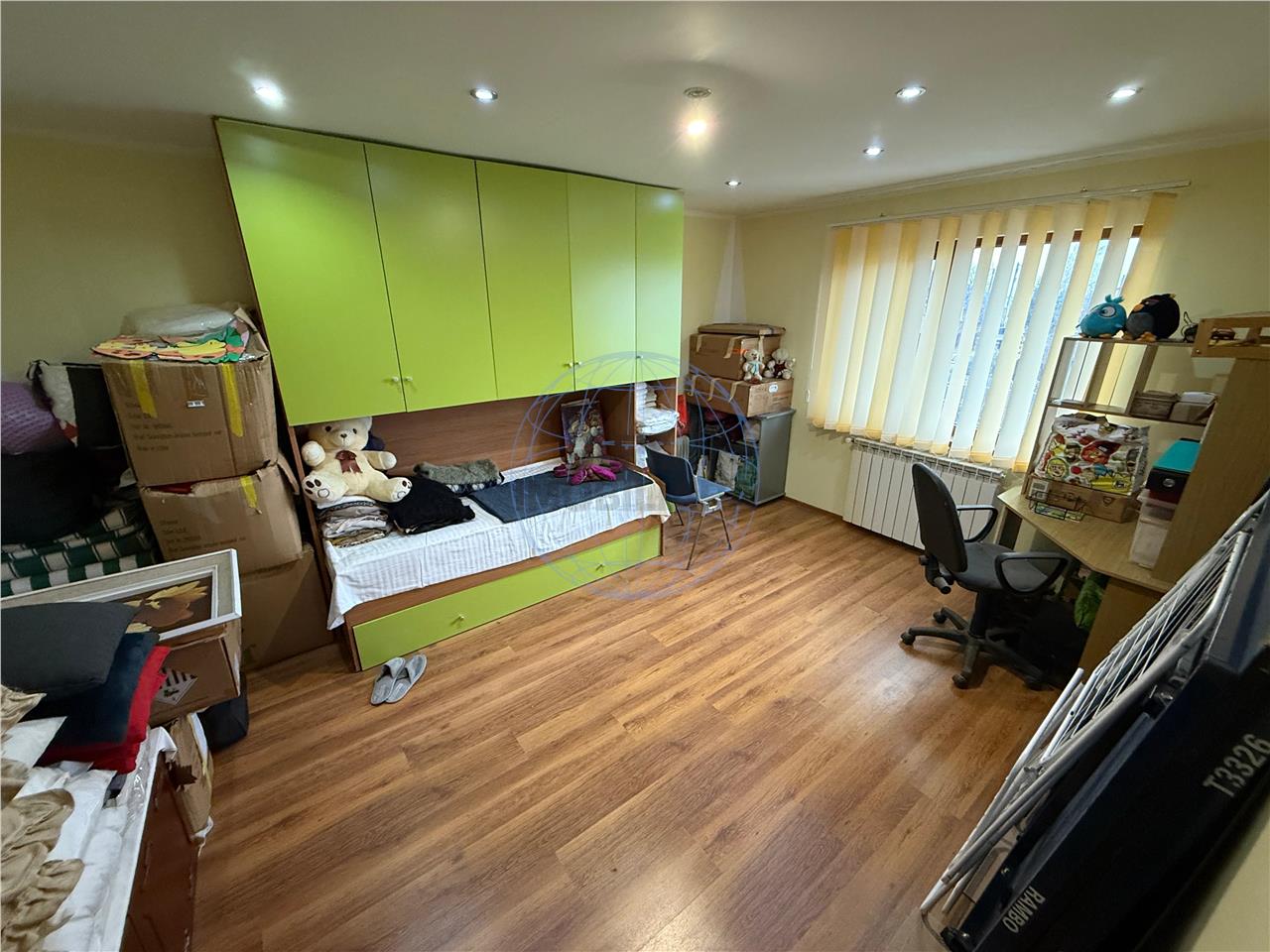 CASA P+1E CAMPINEANCA