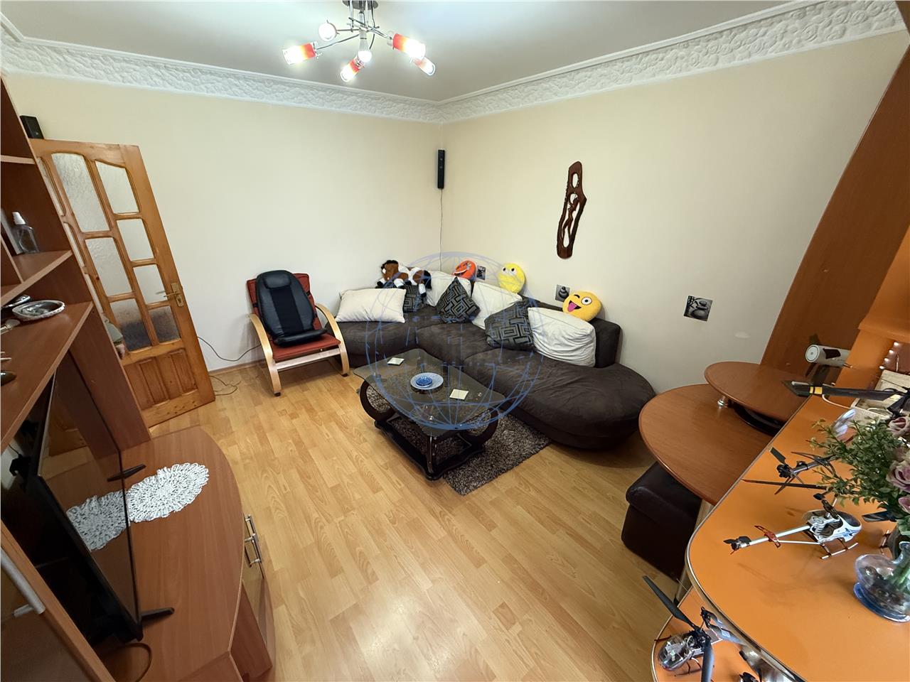 APARTAMENT 3 CAMERE, SUD,  Aleea Echit??ii