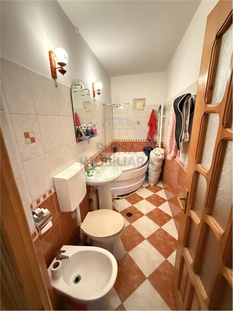 APARTAMENT 3 CAMERE, SUD,  Aleea Echit??ii