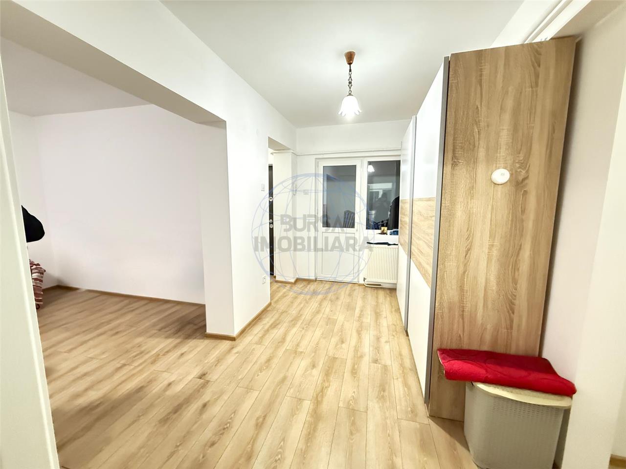 APARTAMENT 3 CAMERE, ETAJ 1, TEATRU