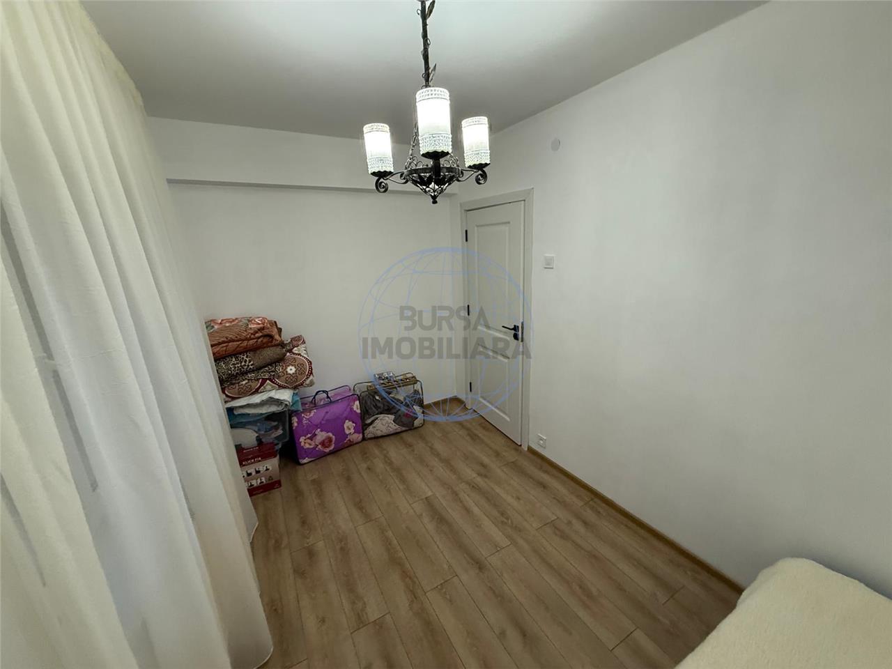 APARTAMENT 3 CAMERE, ETAJ 1, TEATRU