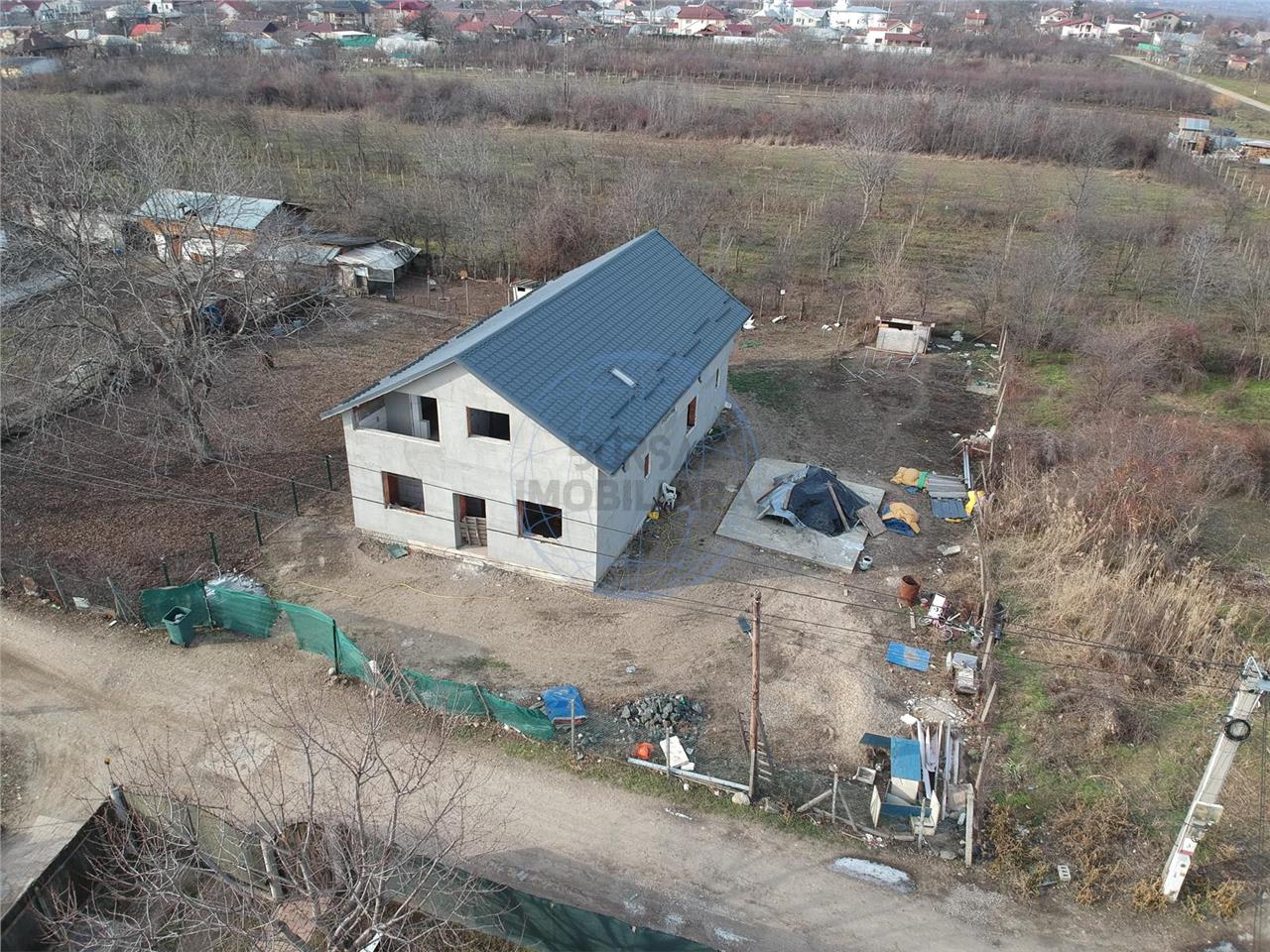 CASA LA GRI , UNIREA