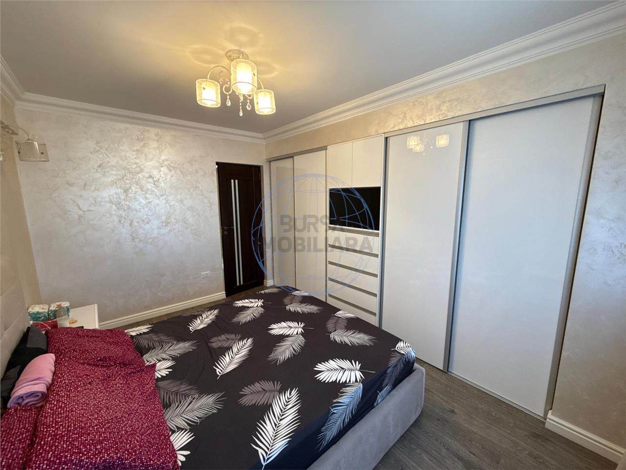 APARTAMENT 4 CAMERE ZONA PRIMARIE