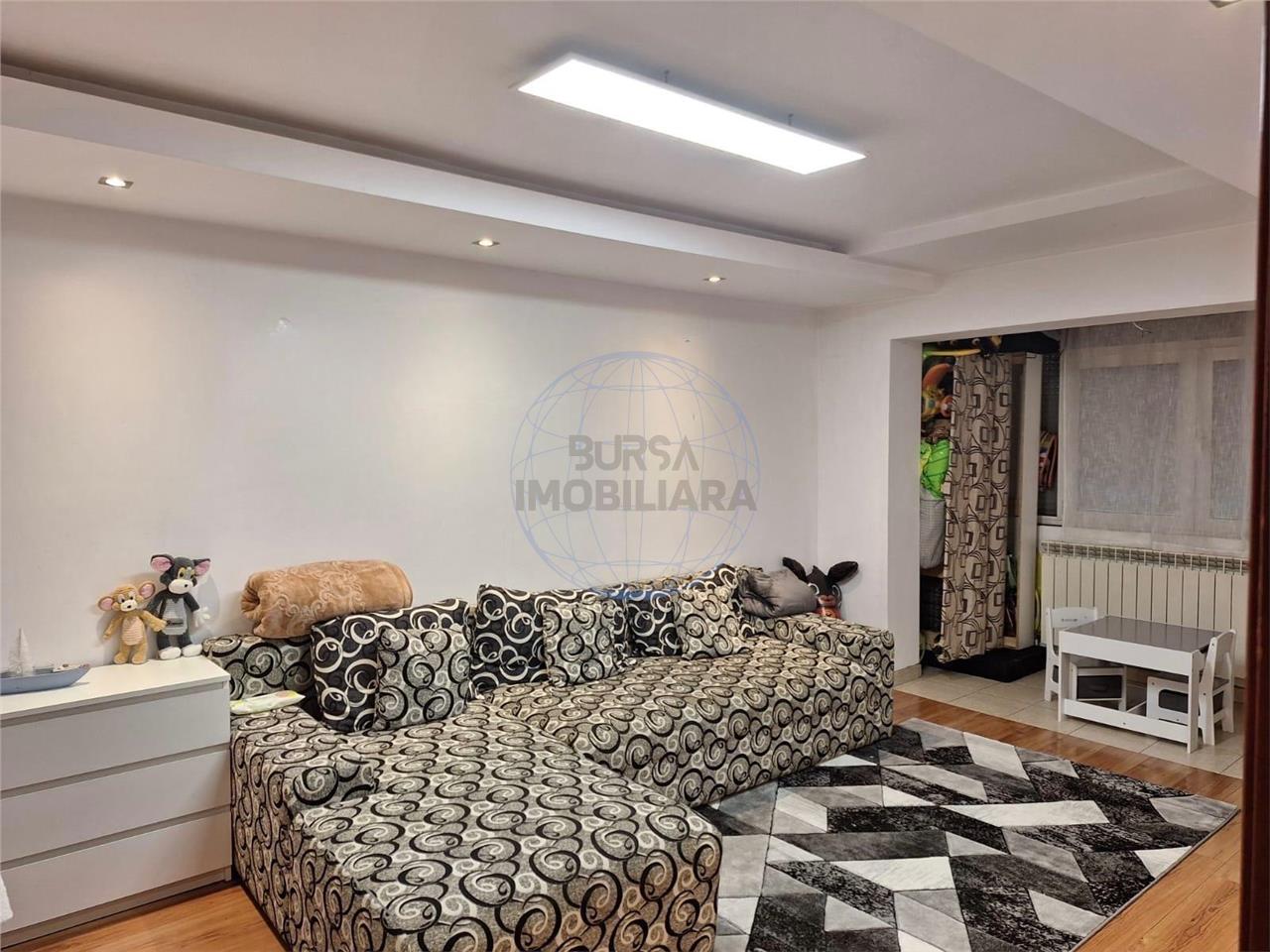 APARTAMENT 3 CAMERE, MEGA IMAGE, SUD