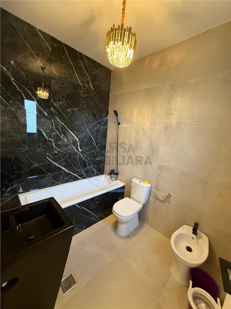 CASA INDIVIDUALA CAMPINEANCA, 300MP TEREN, 135MP  CASA