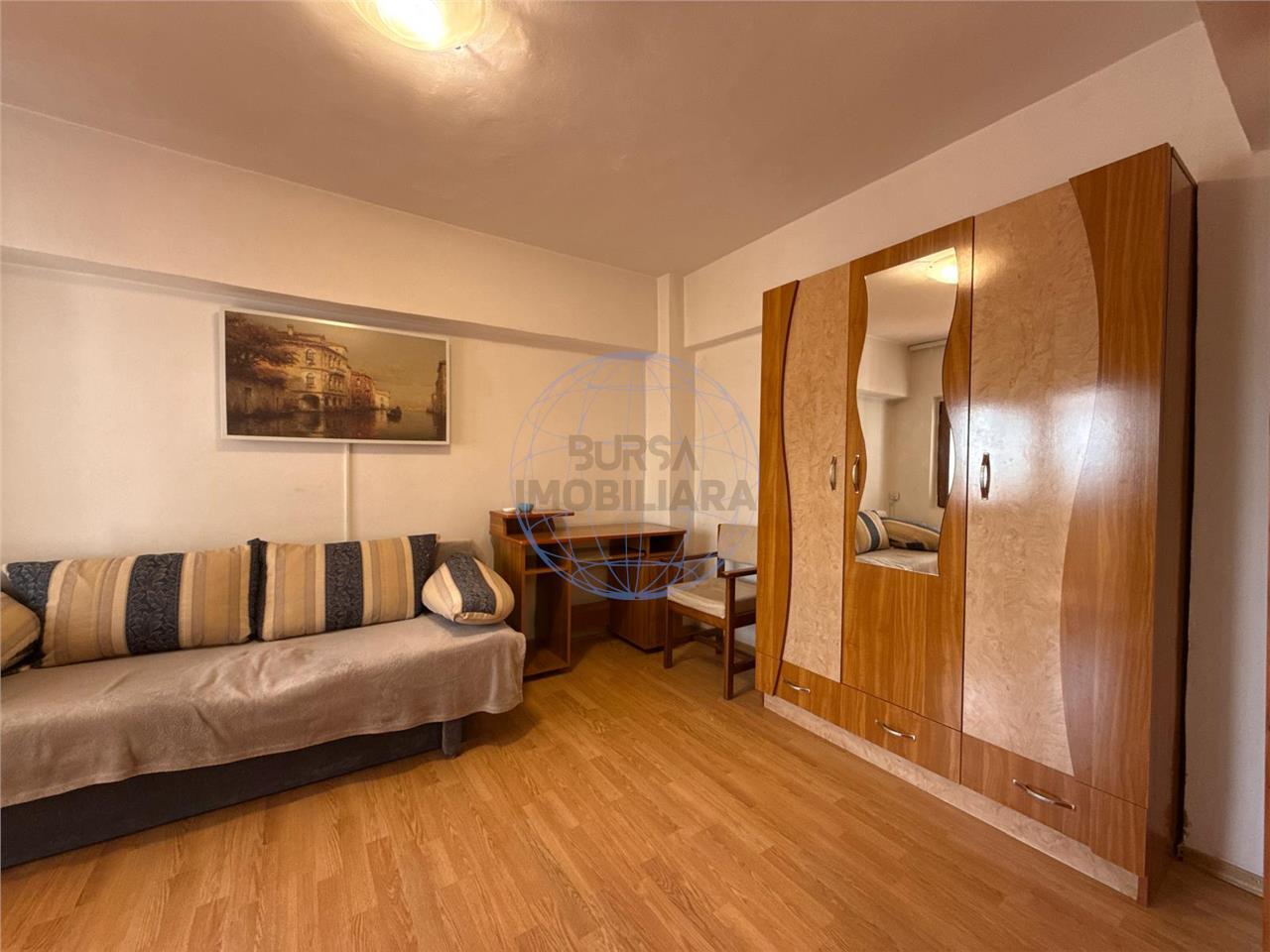 Garsoniera de vanzare