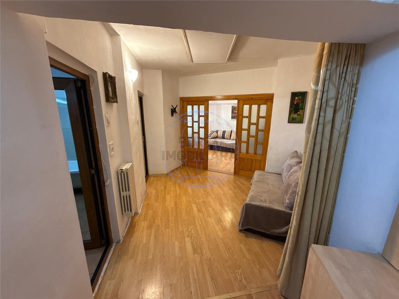 Garsoniera de vanzare