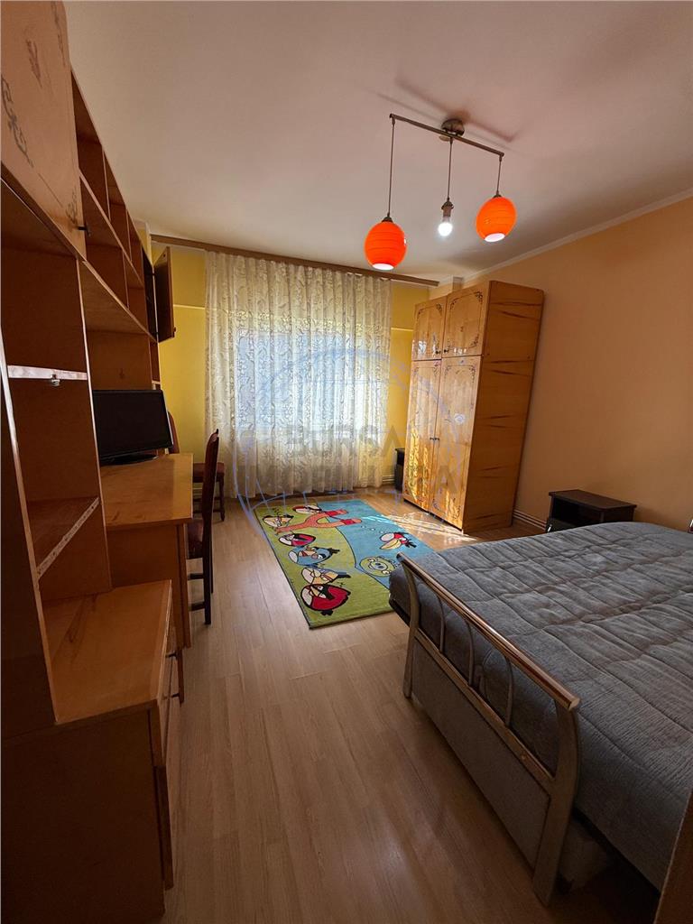 APARTAMENT 3 CAMERE, ETAJ 1, ZONA FINANTE