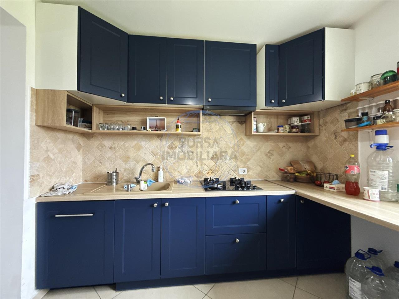 CASA 3 CAMERE  MANDRESTI