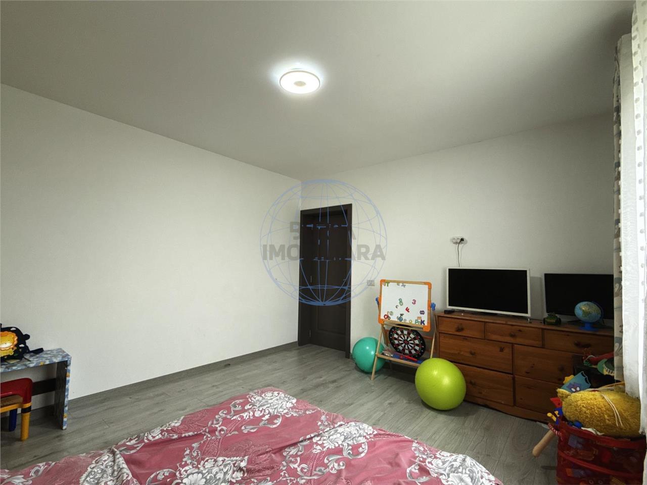CASA 3 CAMERE  MANDRESTI