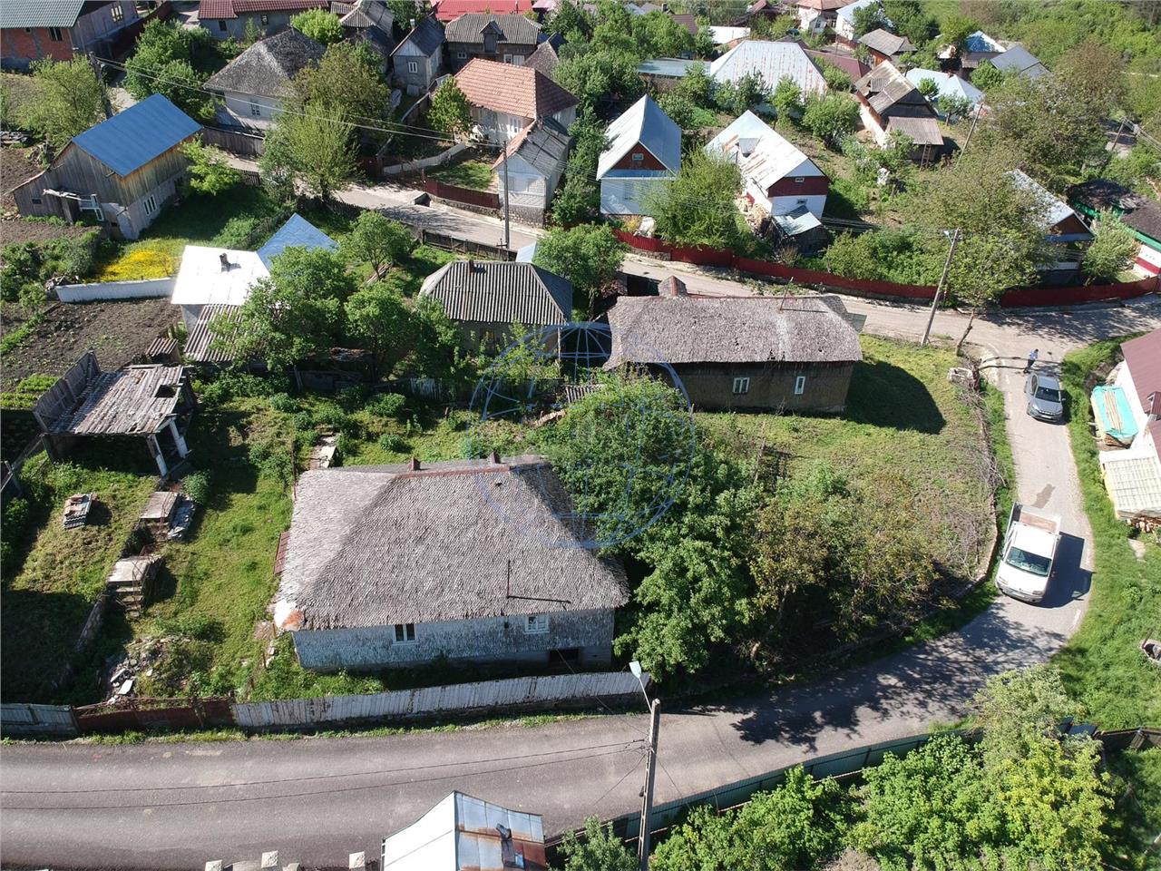 De vanzare 2 Case + Teren alaturat  in Haulisca, comasabile
