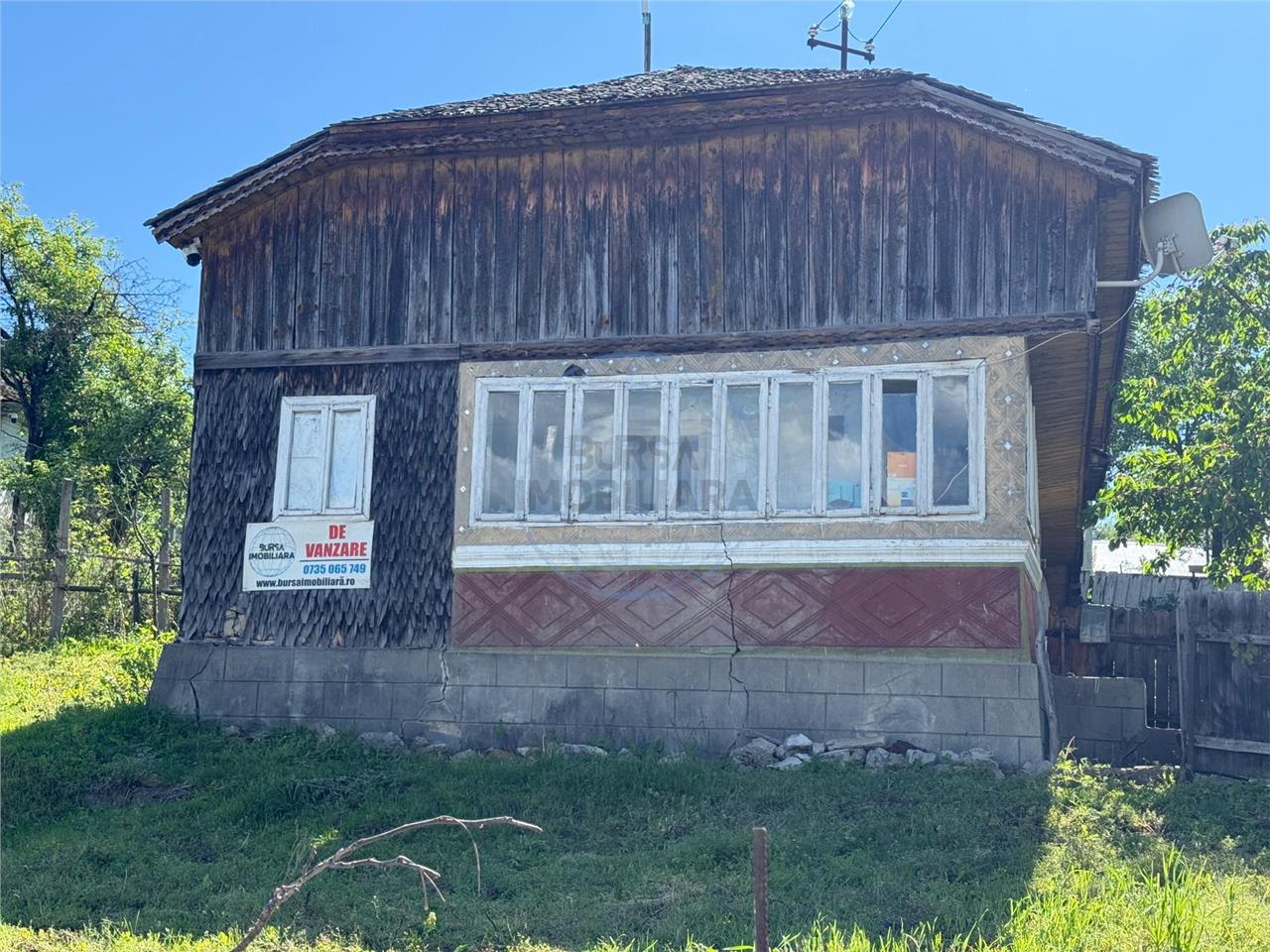 De vanzare 2 Case + Teren alaturat  in Haulisca, comasabile