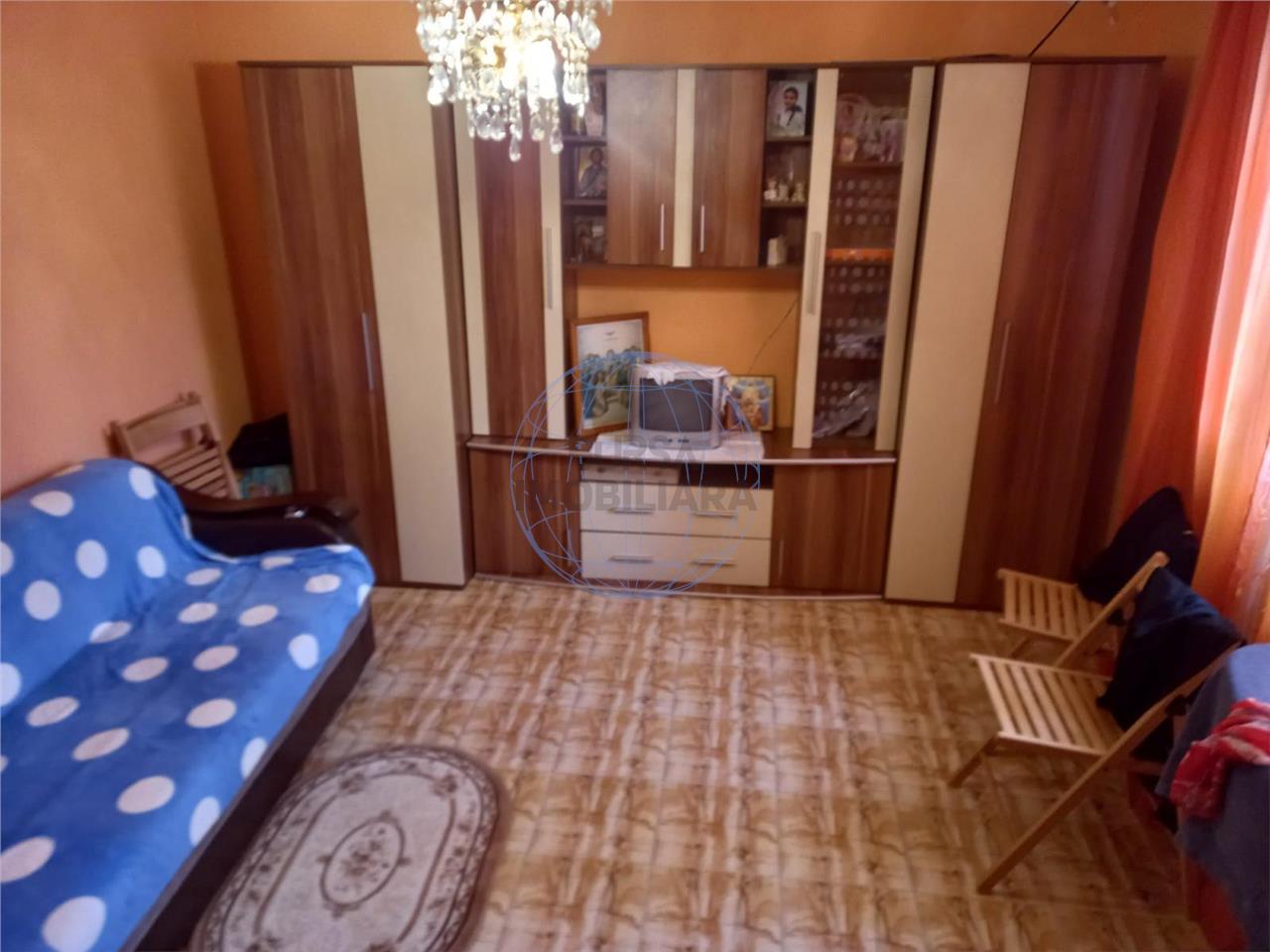 Duplex Jorasti, Vanatori