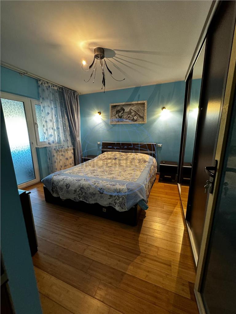 APARTAMENT DE VANZARE 4 CAMERE SUD 85MP