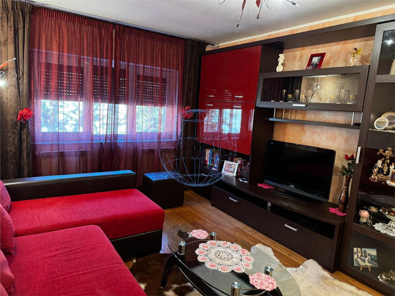 APARTAMENT DE VANZARE 4 CAMERE SUD 85MP