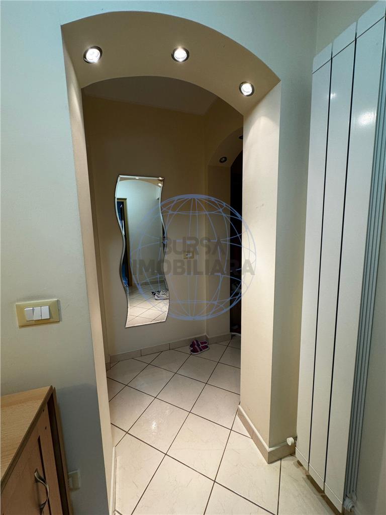 APARTAMENT DE VANZARE 4 CAMERE SUD 85MP