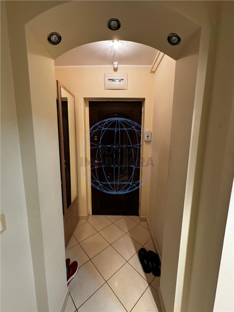 APARTAMENT DE VANZARE 4 CAMERE SUD 85MP