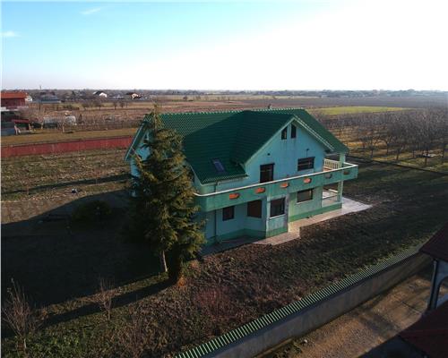CASA DE VANZARE BOTARLAU ( com.Vulturu)