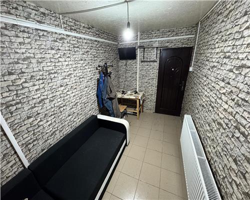 Hala metalica 210 mp  ideala pentru service auto, productie sau depozitare  acces direct din DN2D
