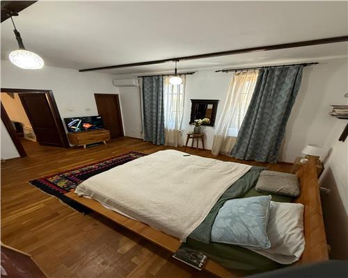 CASA/VILA DE VANZARE ZONA CENTRALA