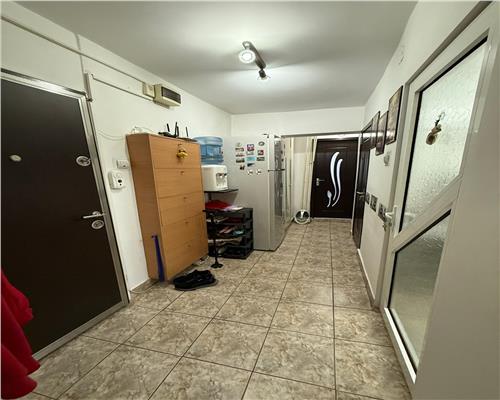 APARTAMENT 2 CAMERE, RAHOVA, LA 5 MIN DE STATIA DE TRANVAI