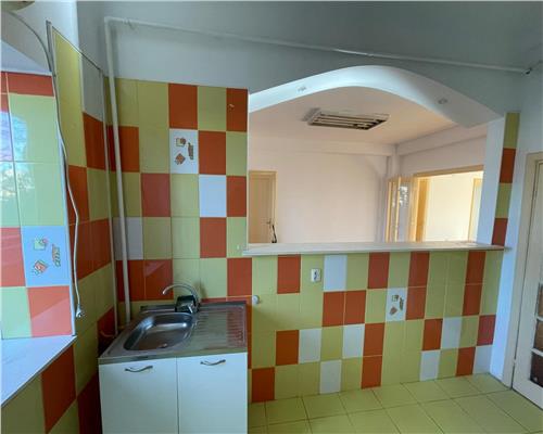APARTAMENT 4 CAMERE DE INCHIRIAT, ZONA CALEA CALARASI
