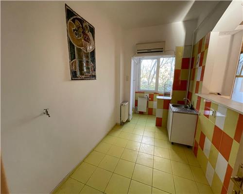 APARTAMENT 4 CAMERE DE INCHIRIAT, ZONA CALEA CALARASI