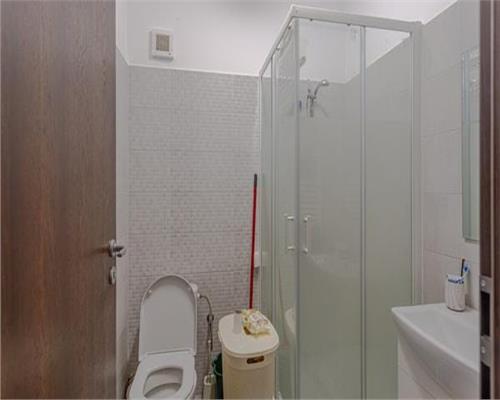 APARTAMENT 3 CAMERE , SECTOR 4, STR. POSTALIONULUI