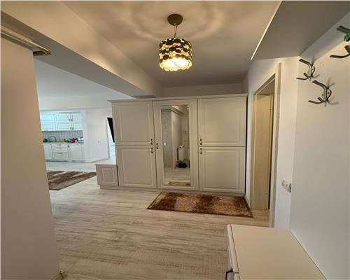 APARTAMENT 3 CAMERE ,STRADA TROTUS