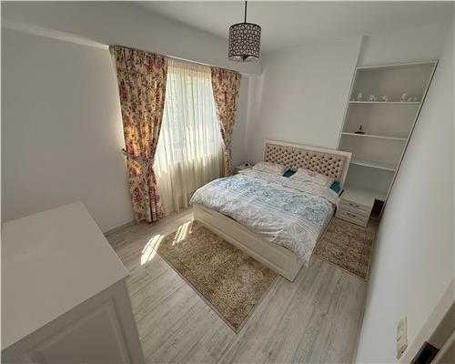 APARTAMENT 3 CAMERE ,STRADA TROTUS