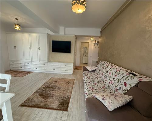 APARTAMENT 3 CAMERE ,STRADA TROTUS