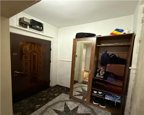 APARTAMENT 3 CAMERE, ETAJ 1,  STRADA LUPENI