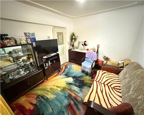 APARTAMENT 3 CAMERE, ETAJ 1,  STRADA LUPENI
