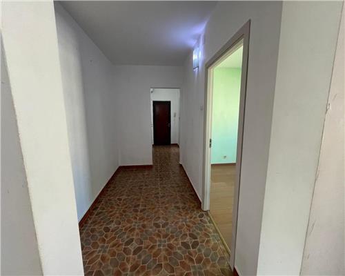 APARTAMENT 3 CAMERE, STR. TRAPEZULUI, BD THEODOR PALLADY