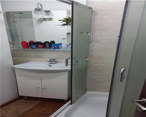 APARTAMENT 3 CAMERE, TITAN, SECTOR 3