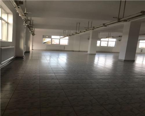 SPATIU COMERCIAL DE INCHIRIAT