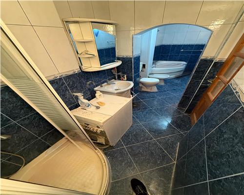 Apartament 3 camere, etaj 1, Rendez Vous Cafe