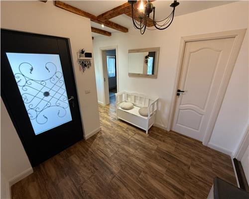 Casa renovata integral, 107 mp utili, teren 2400 mp – Paulesti, Vrancea