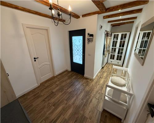 Casa renovata integral, 107 mp utili, teren 2400 mp – Paulesti, Vrancea