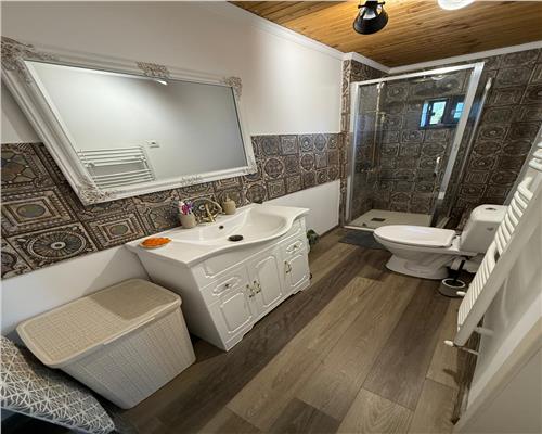 Casa renovata integral, 107 mp utili, teren 2400 mp – Paulesti, Vrancea