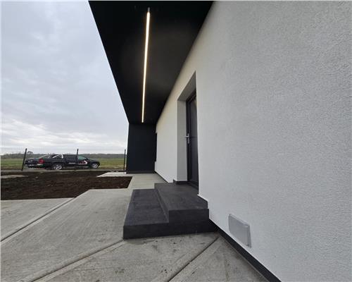CASA NOUA LA CHEIE, GREENFIELD VANATORI