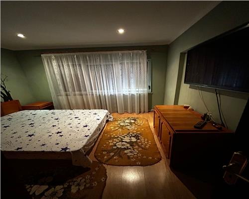 APARTAMENT 3 CAMERE  STRADA BIRSEI