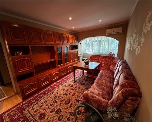 APARTAMENT 3 CAMERE  STRADA BIRSEI