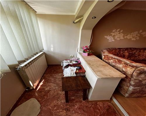 APARTAMENT 3 CAMERE  STRADA BIRSEI